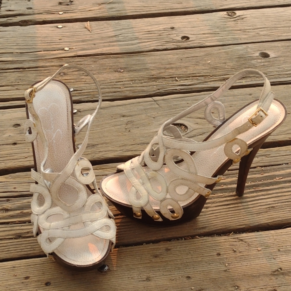 Jessica Simpson heels